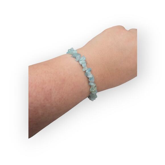 Blue Gemstone Chip Bracelet – Silver Serenity Toggle Clasp - Picture 2 of 8